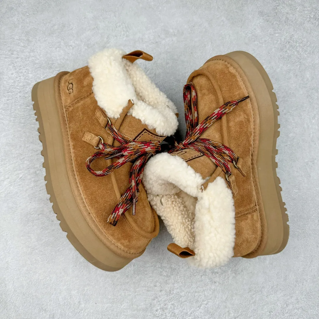 Pick up locally💰600 UGG 3954 Fukala autumn and winter sheepskin and fur integrated snow boots. All shoes are made from ZP. Longfeng A-grade Australian imported sheepskin and fur integrated women's boots. Brand OEM production line. Fully follow the ZP process. OEM original pattern maker. Adhering to the principle of no original shoes and no development selection. Pay attention to every detail. The most authentic version on the market. TREADLITE "Light Wing" technology outsole. Lightweight/durable/flexible/pile size: 35 36 37 38 39 40 Coding: by3936040